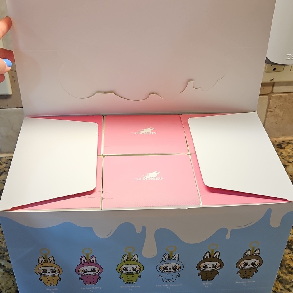 NWT 6 LABUBUS Exciting Macaron New Unopened‎ Box Of 6 Different Labubus!! - Picture 2 of 9